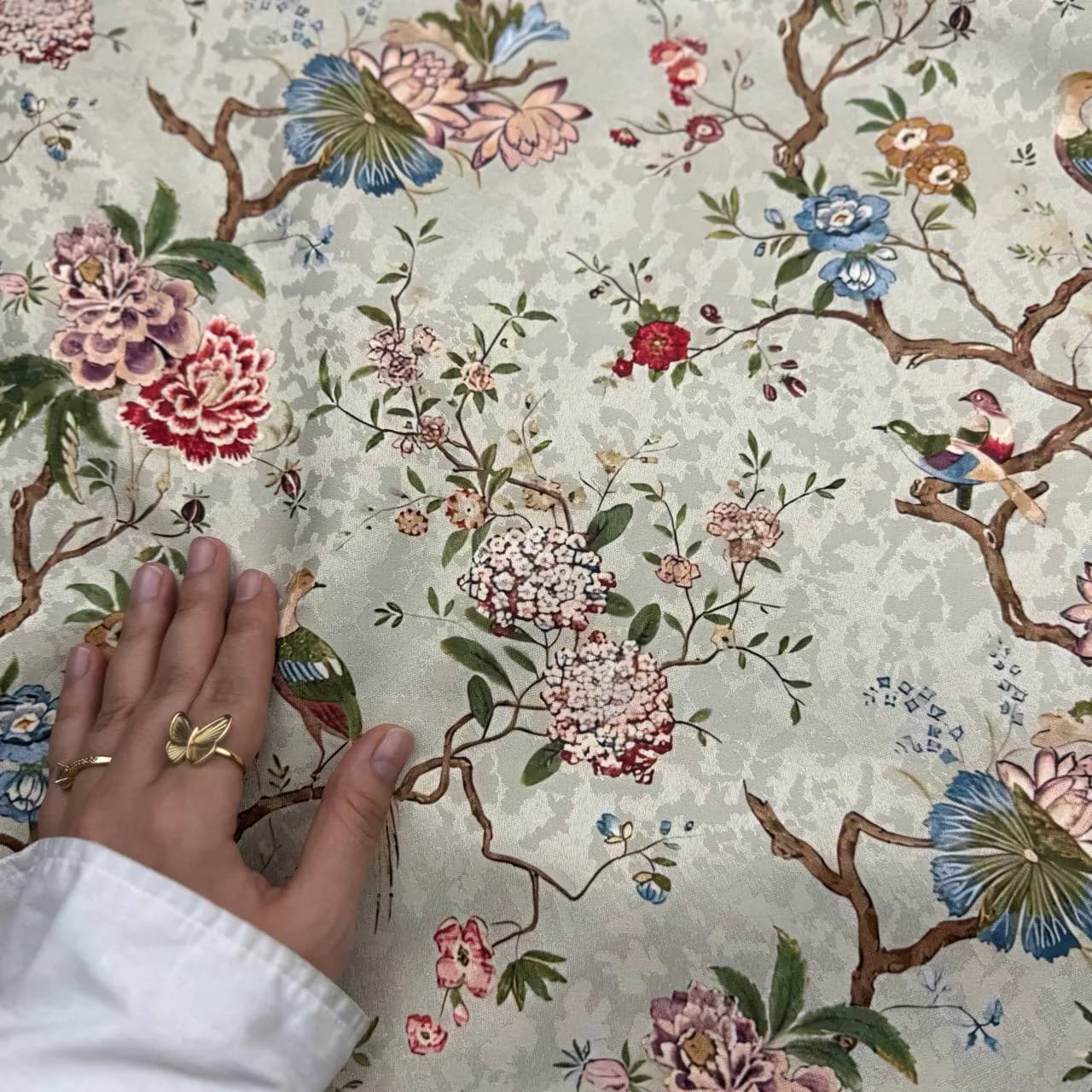 طاووس یلدا ژاکارد ساتنی